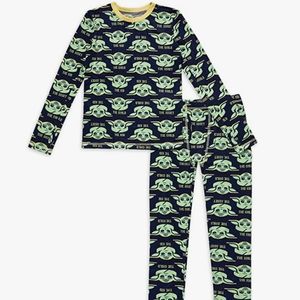 Cuddl Duds Star Wars Baby Yoda Base layer Boys S